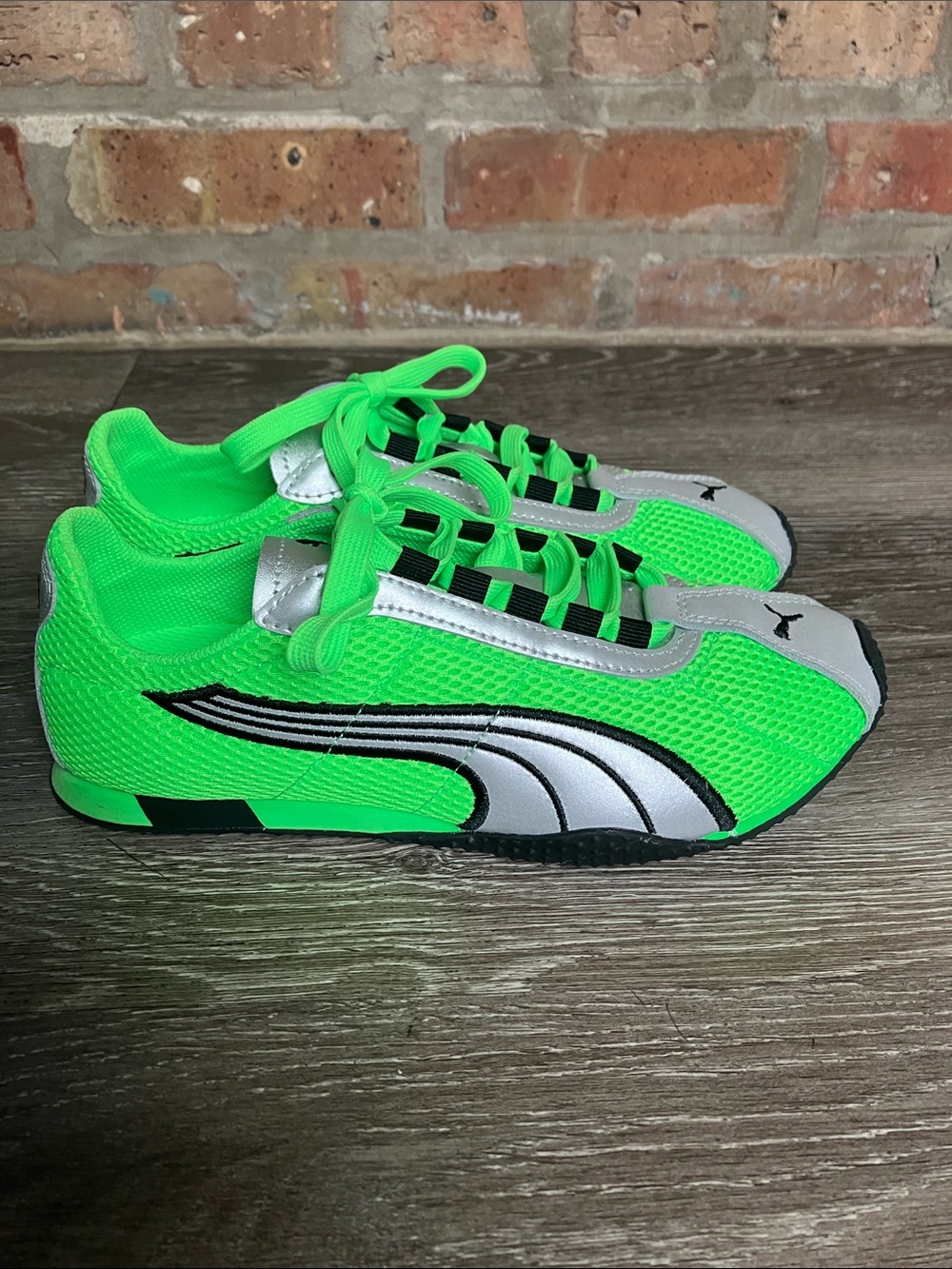 PUMA H-Street OG sneaker in Fizzy.
Green